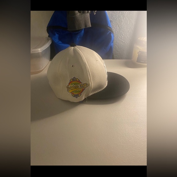 6 hat bundle - Picture 11 of 12